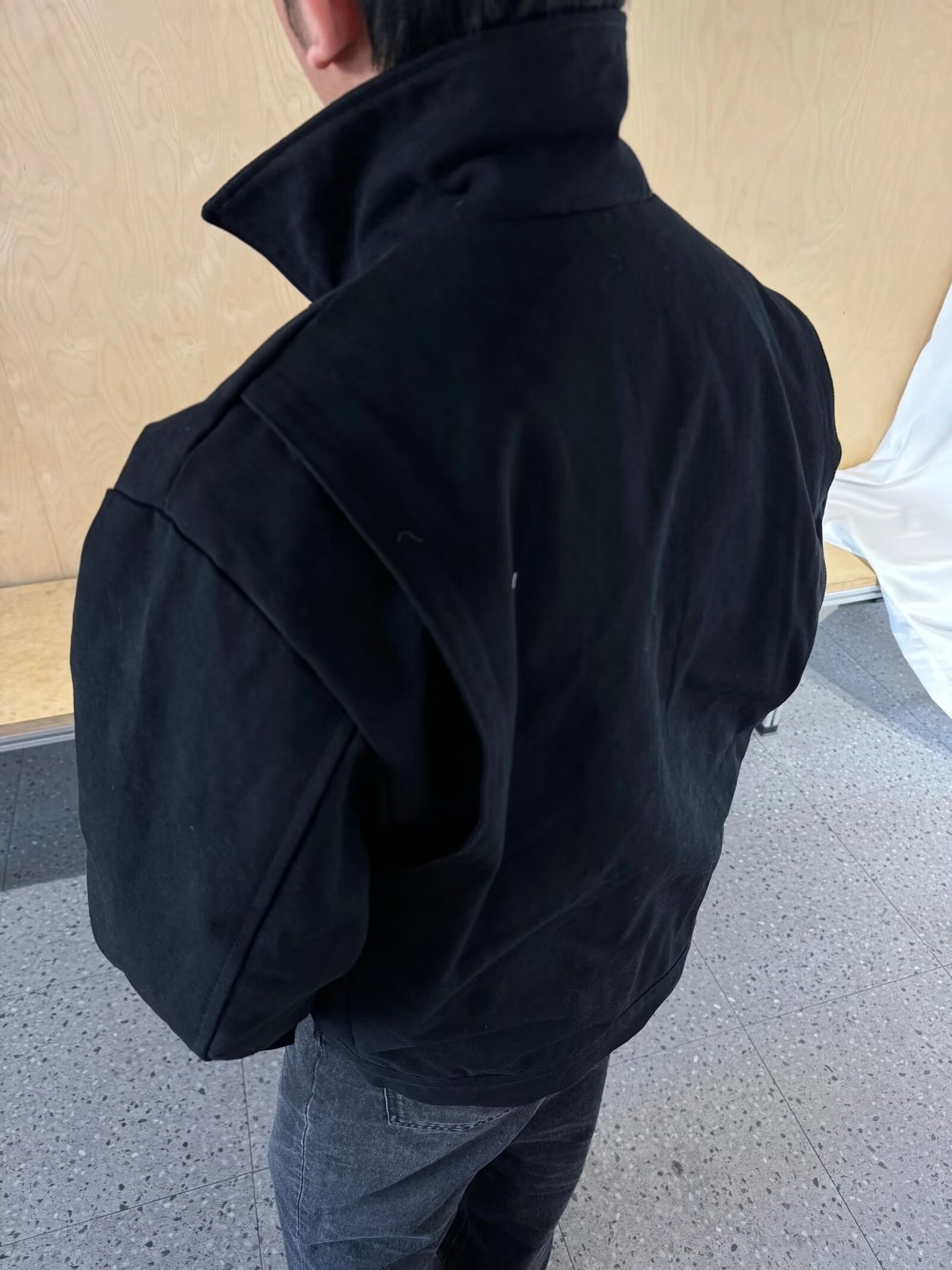 เสื้อแจ็คเก็ตผู้ชาย Y2K เรืองแ - Cycling Commute Jacket บทวิจารณ์และราคา